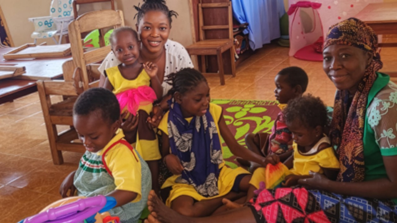 Nyandengoh is a special needs school for kids with physical, mental, or emotional issues.
